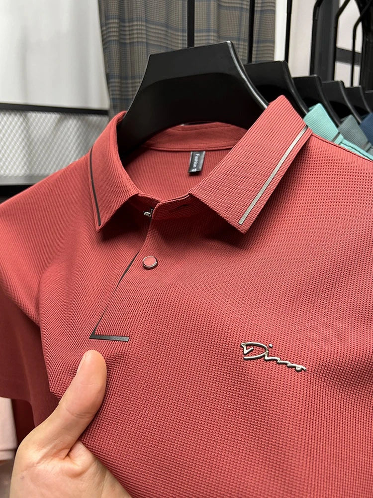camisa masculina polo detalhe na gola e logo
