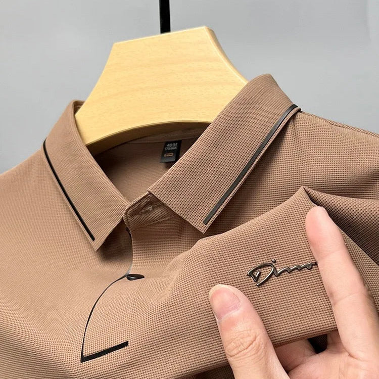 camisa masculina polo detalhe na gola e logo