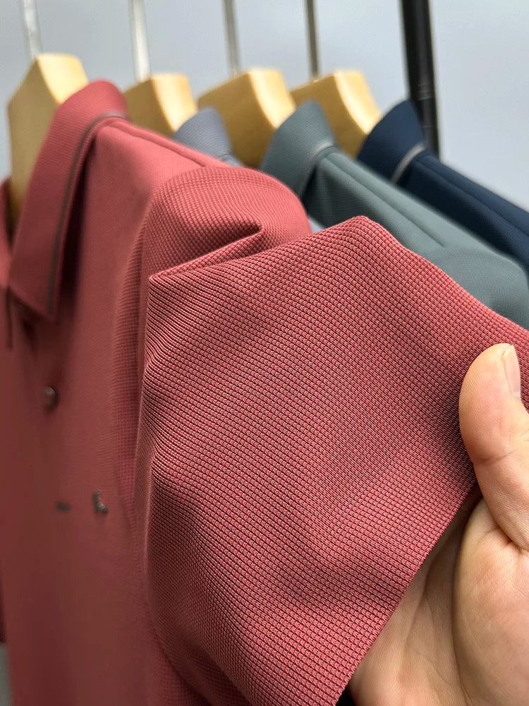 camisa masculina polo detalhe na manga