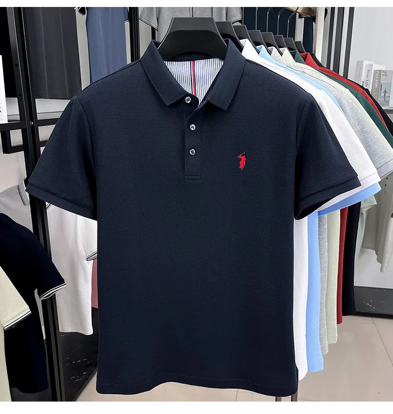 camisa polo masculina azul escuro cabide