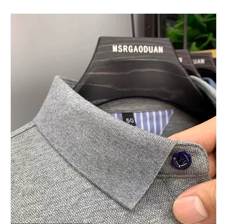 camisa polo masculina detalhe nos botões e golas3