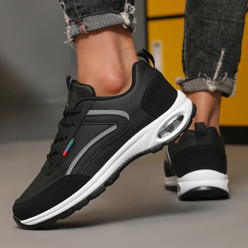 tenis masculino preto detalhes